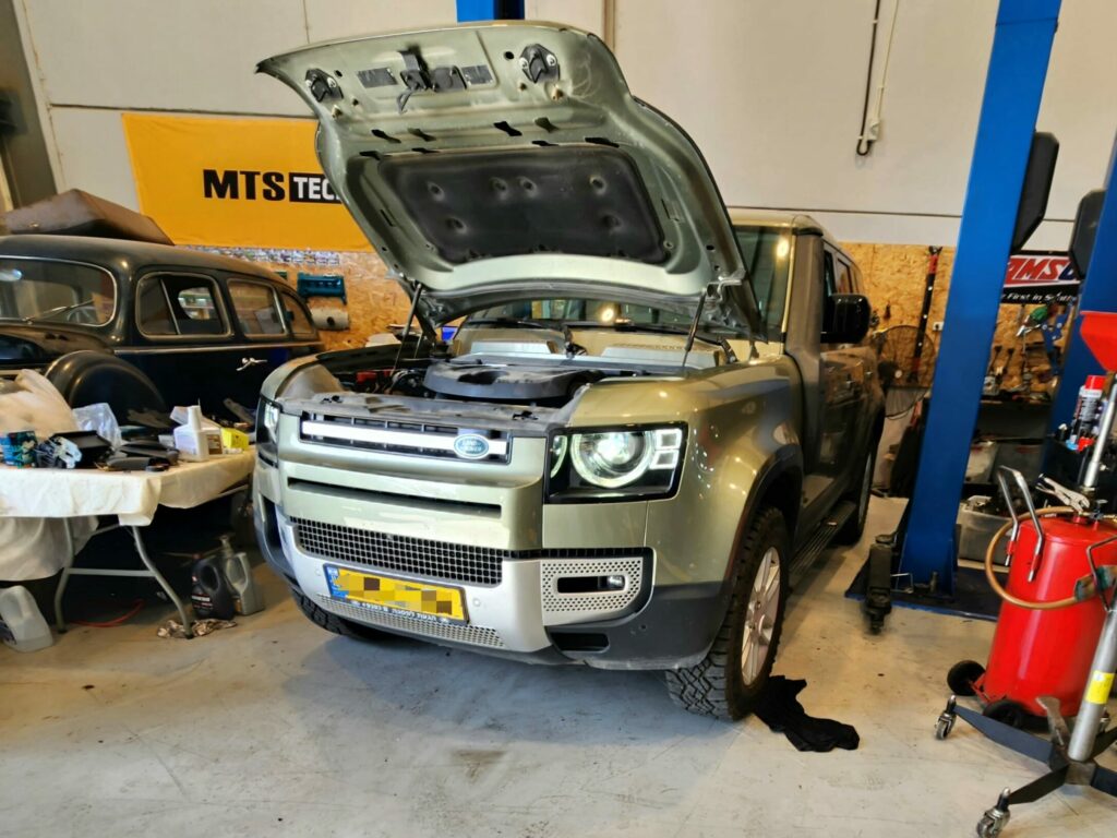 מוסך ריינג רובר